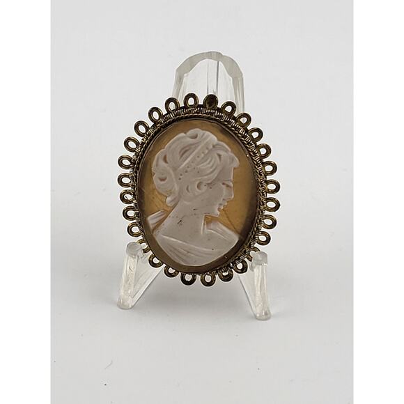 Vintage Shell Cameo Brooch Pendant Gold Tone Filigree Findings Mark - Picture 1 of 6